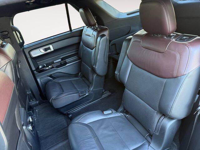 2023 Ford Explorer Hybrid Platinum