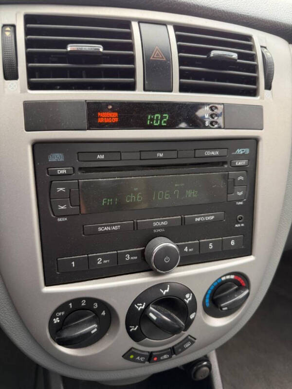 2008 Suzuki Forenza