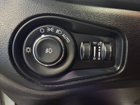 2021 Jeep Renegade Islander