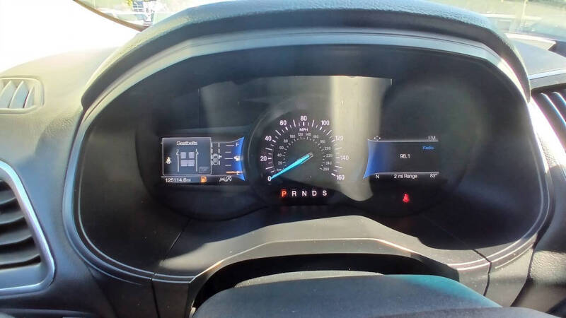 2022 Ford Edge Titanium