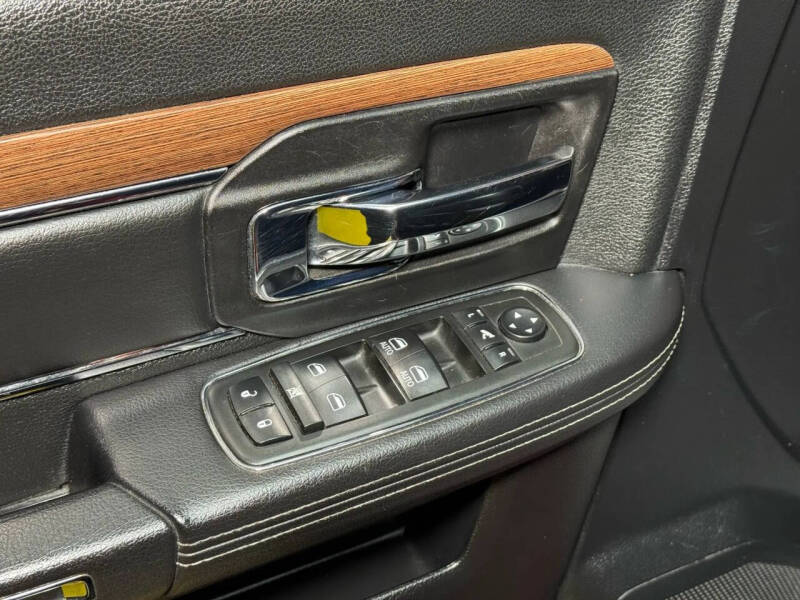 2014 RAM 1500 Laramie