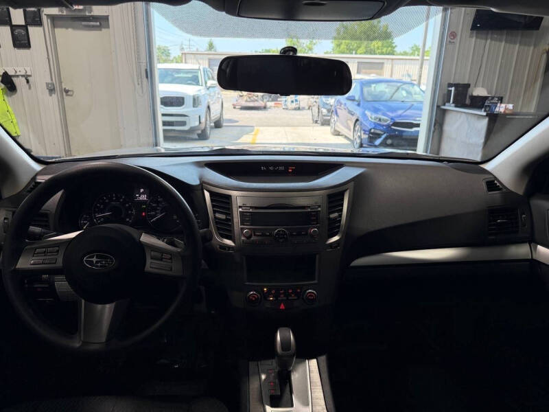 2011 Subaru Outback 2.5i