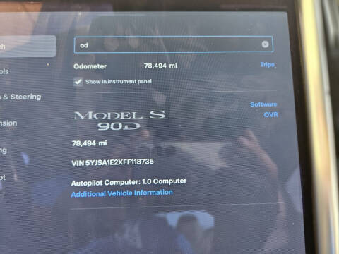 2015 Tesla Model S 90D