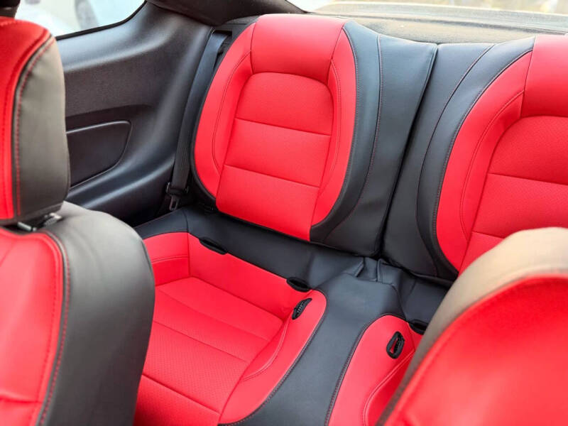 2015 Ford Mustang V6