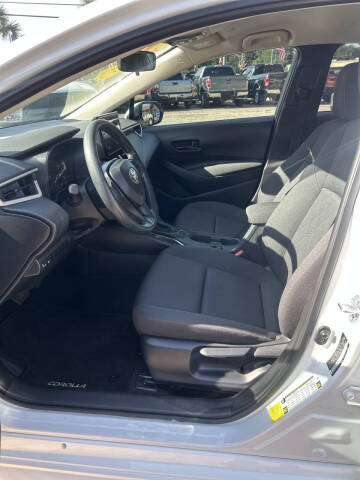 2025 Toyota Corolla LE