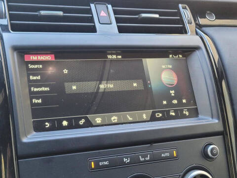 2020 Land Rover Discovery SE