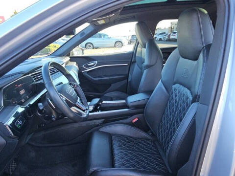 2023 Audi e-tron S quattro Premium Plus