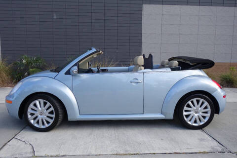 2010 Volkswagen New Beetle Convertible