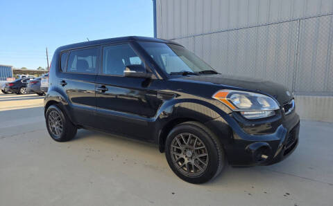 2013 Kia Soul +