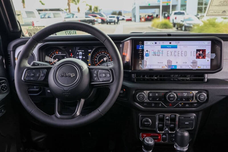 2025 Jeep Gladiator Willys