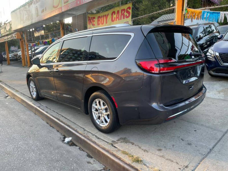 2021 Chrysler Pacifica Touring L
