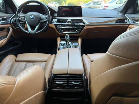 2019 BMW 5 Series 530i