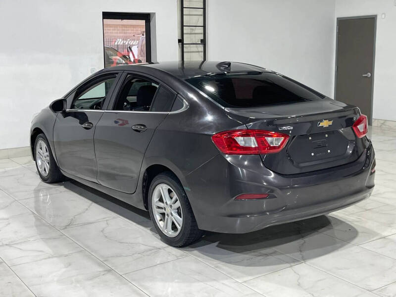 2017 Chevrolet Cruze LT Auto
