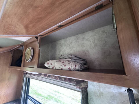 2003 Ford E-Series E-450 SD