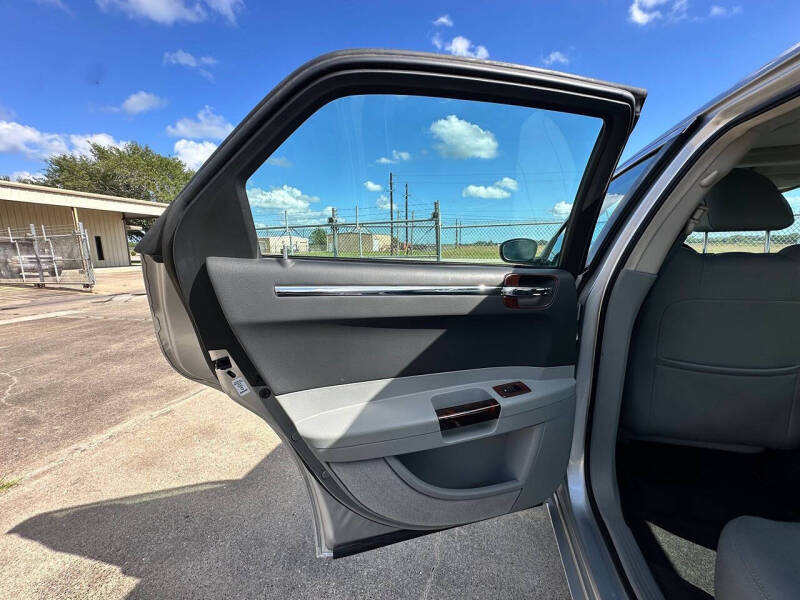 2006 Chrysler 300 C