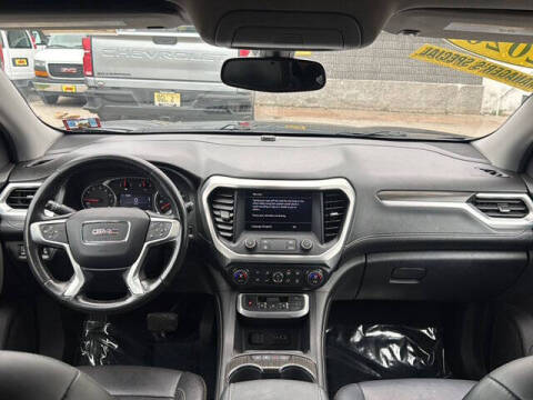 2020 GMC Acadia SLT