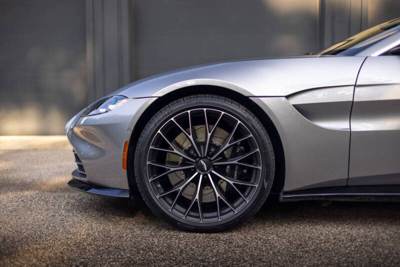 2023 Aston Martin Vantage