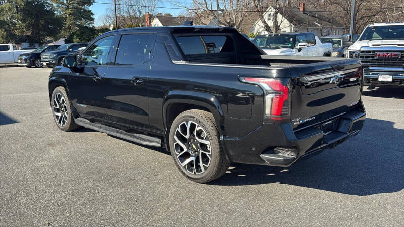 2025 Chevrolet Silverado EV RST