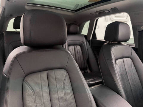 2018 Audi Q5 2.0T quattro Premium Plus