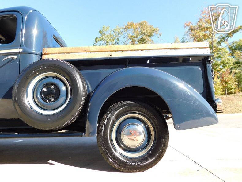 1946 Ford F-100
