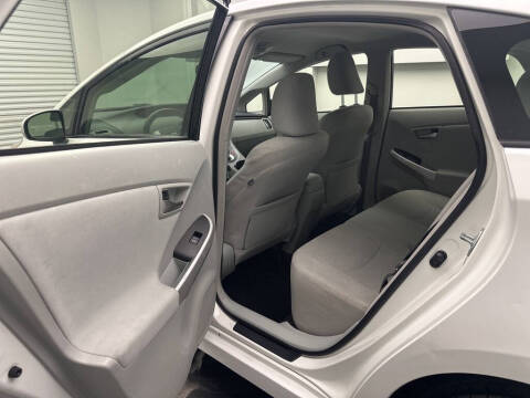 2012 Toyota Prius Two