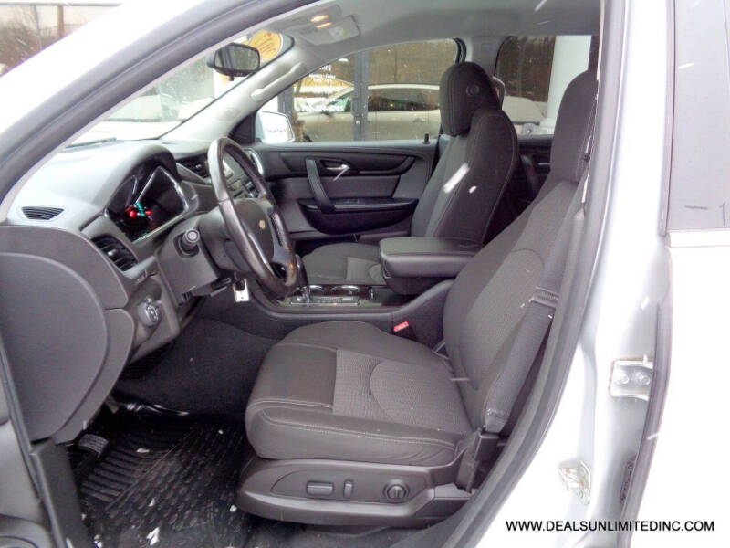 2017 Chevrolet Traverse LT