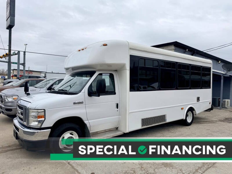 2017 Ford E-Series Cutaway Base