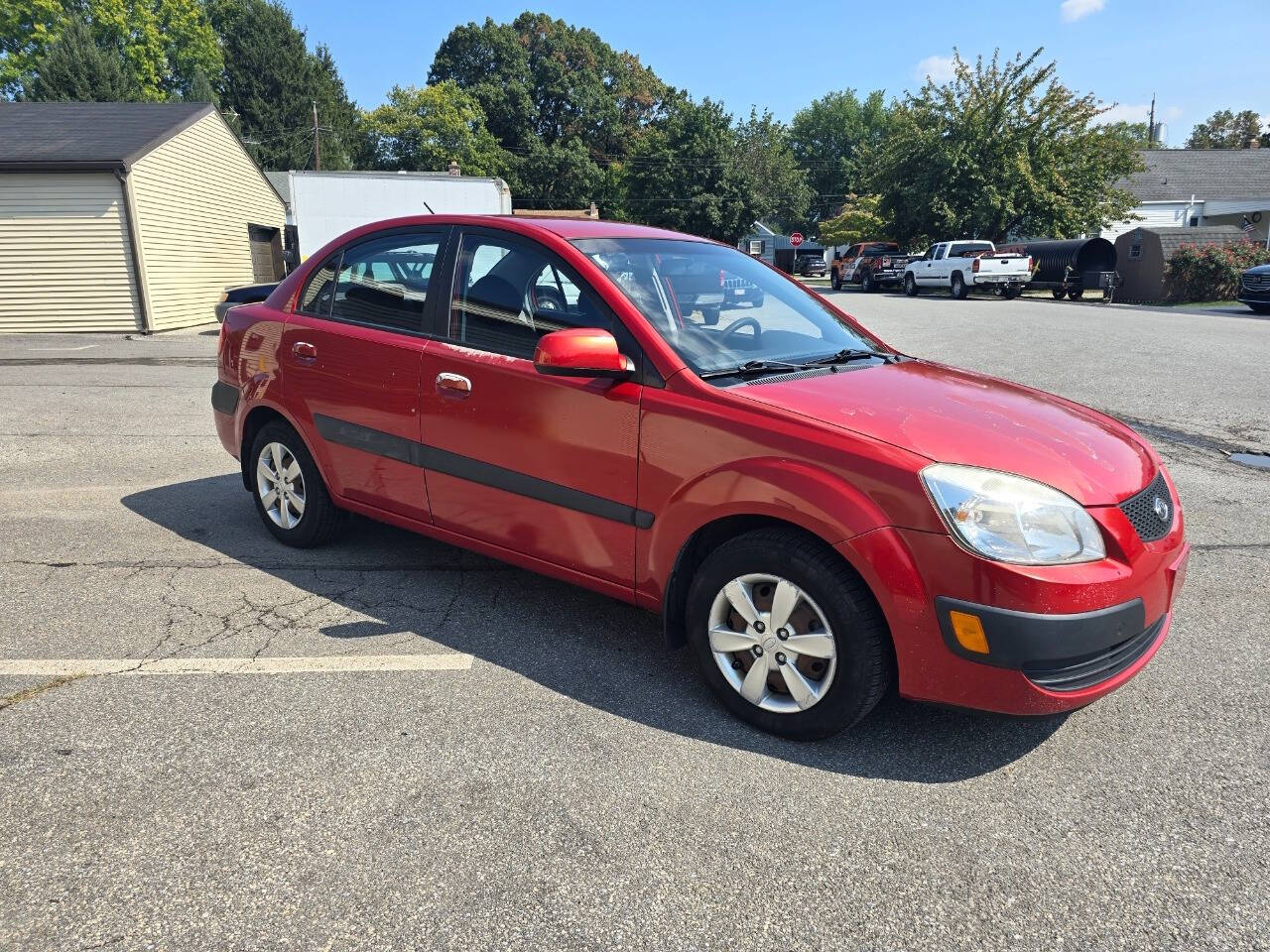 2008 Kia Rio for sale at QUEENSGATE AUTO SALES in York, PA