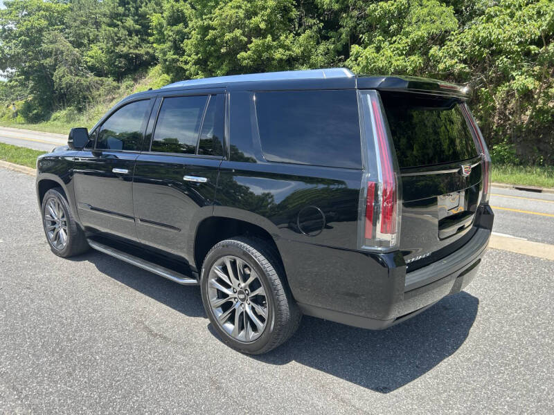 2019 Cadillac Escalade Luxury