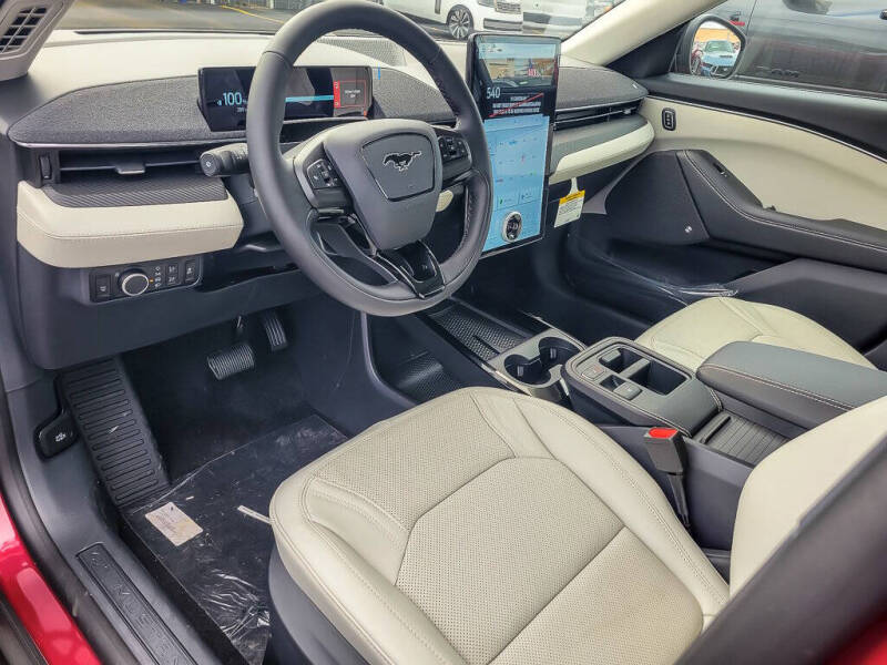 2025 Ford Mustang Mach-E Premium