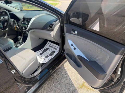 2013 Hyundai Accent GS