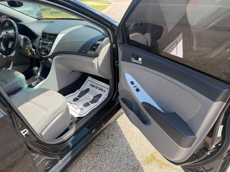 2013 Hyundai Accent GS