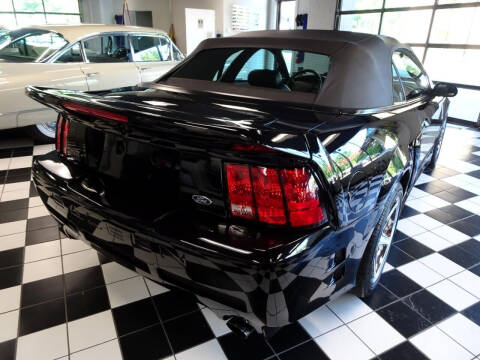 2002 Ford Mustang GT Deluxe