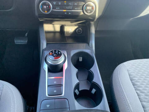 2021 Ford Escape Hybrid SE