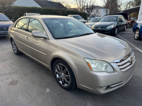 2005 Toyota Avalon XLS