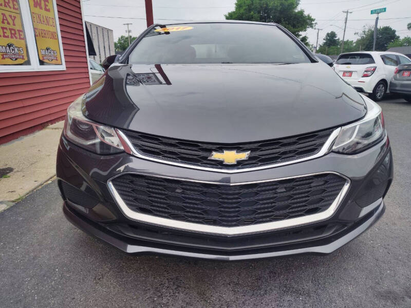 2017 Chevrolet Cruze LT Auto