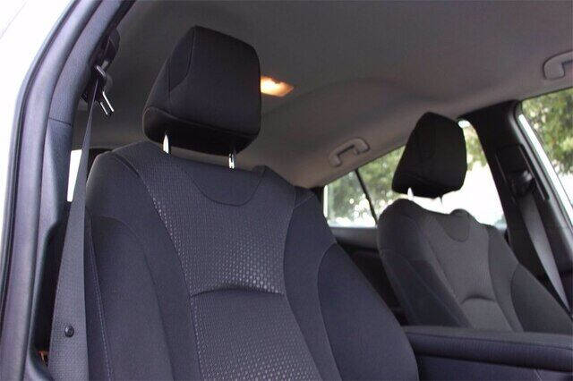 2019 Toyota Prius LE