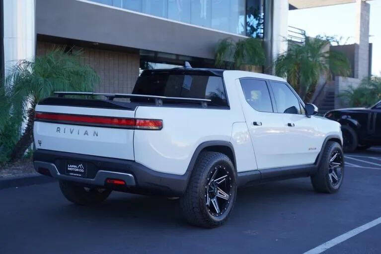 2022 Rivian R1T Adventure