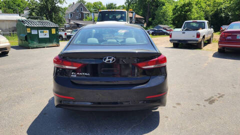2018 Hyundai Elantra SE