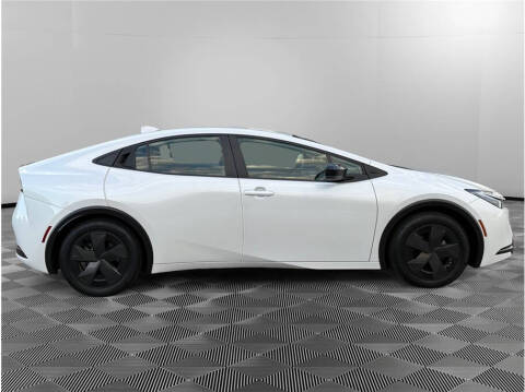 2023 Toyota Prius LE