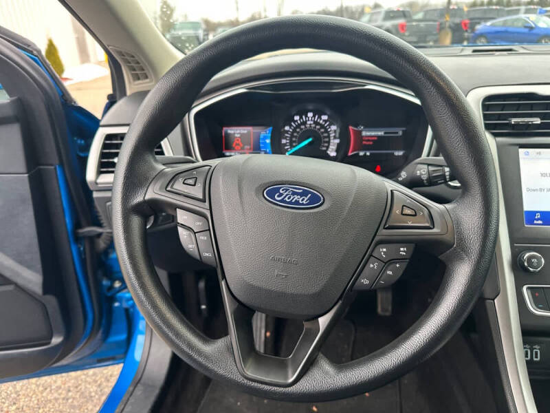 2020 Ford Fusion SE
