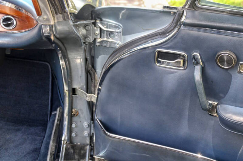 1970 Mercedes-Benz 280-Class