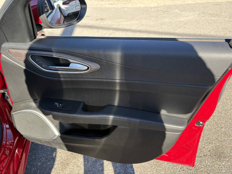 2017 Alfa Romeo Giulia Ti