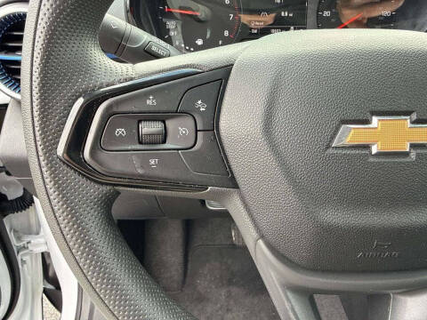 2025 Chevrolet Trax LS