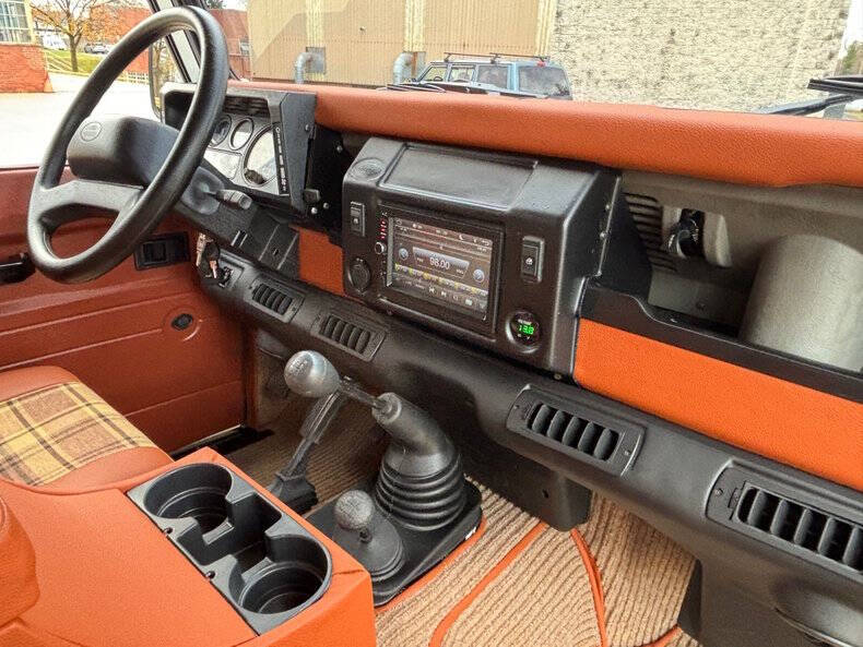 1988 Land Rover Defender