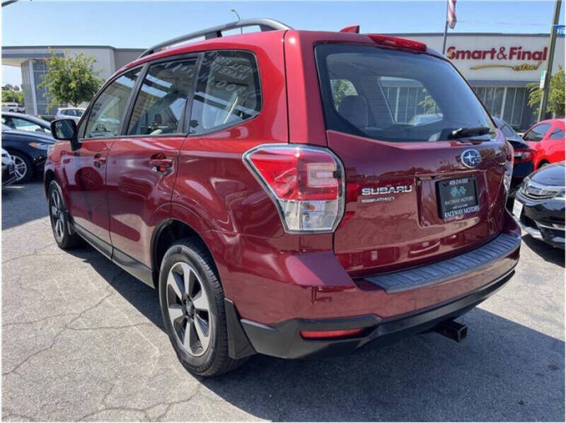 2017 Subaru Forester 2.5i