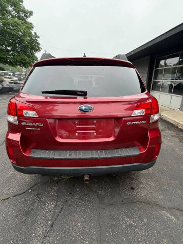 2013 Subaru Outback 2.5i Limited