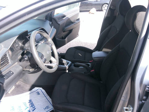 2019 Hyundai Elantra SE