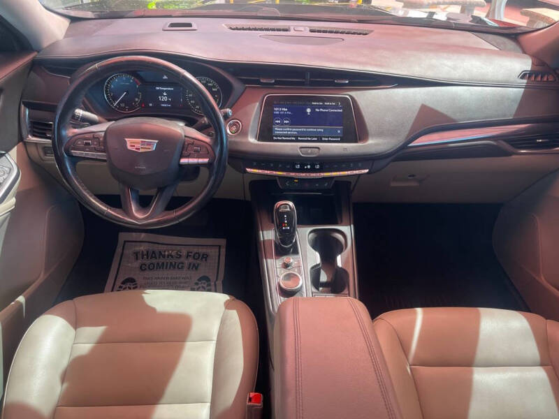 2021 Cadillac XT4 Luxury
