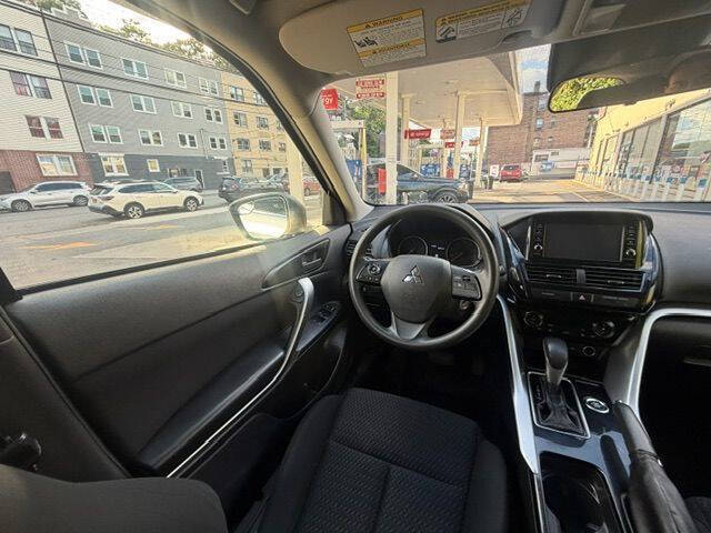 2022 Mitsubishi Eclipse Cross ES